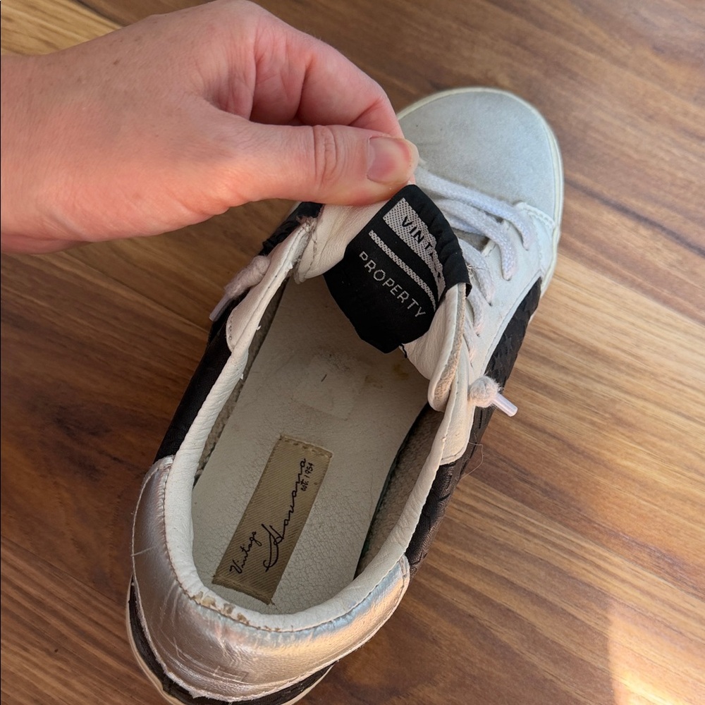 Vintage Havana Sneakers - Picture 2 of 5